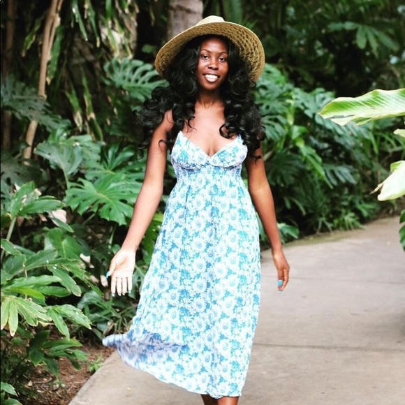 Meet your Posher, Felicia - Picture 2 of 2